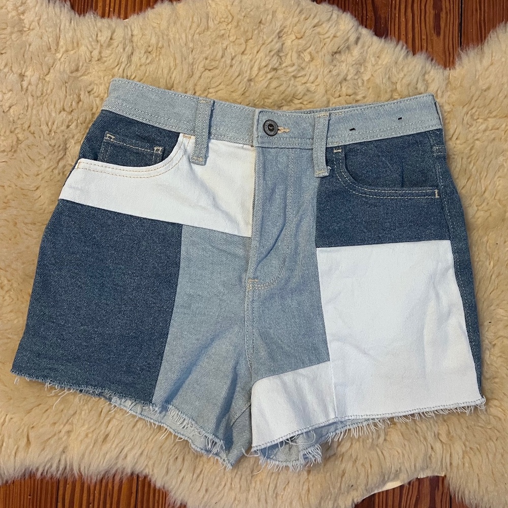 Hollister Patchwork Jean Shorts Size 3 W26 High Rise Mom Stretch Vintage